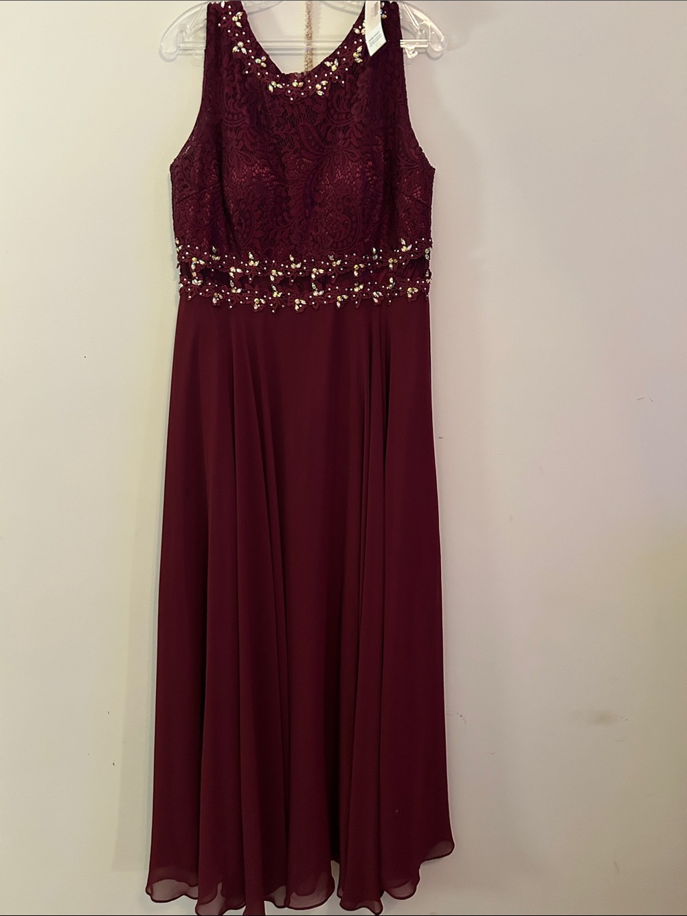 Beaded Lace Bodice Maxi Dress in Burgundy